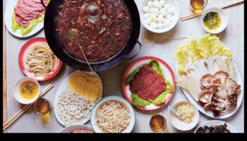 الأرز والتوابل: إبداعات المطبخ الآسيوي الأساسية